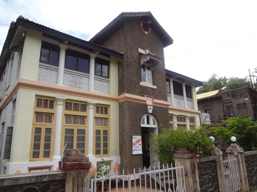 Hotel Rajmandir Pune Exterior photo
